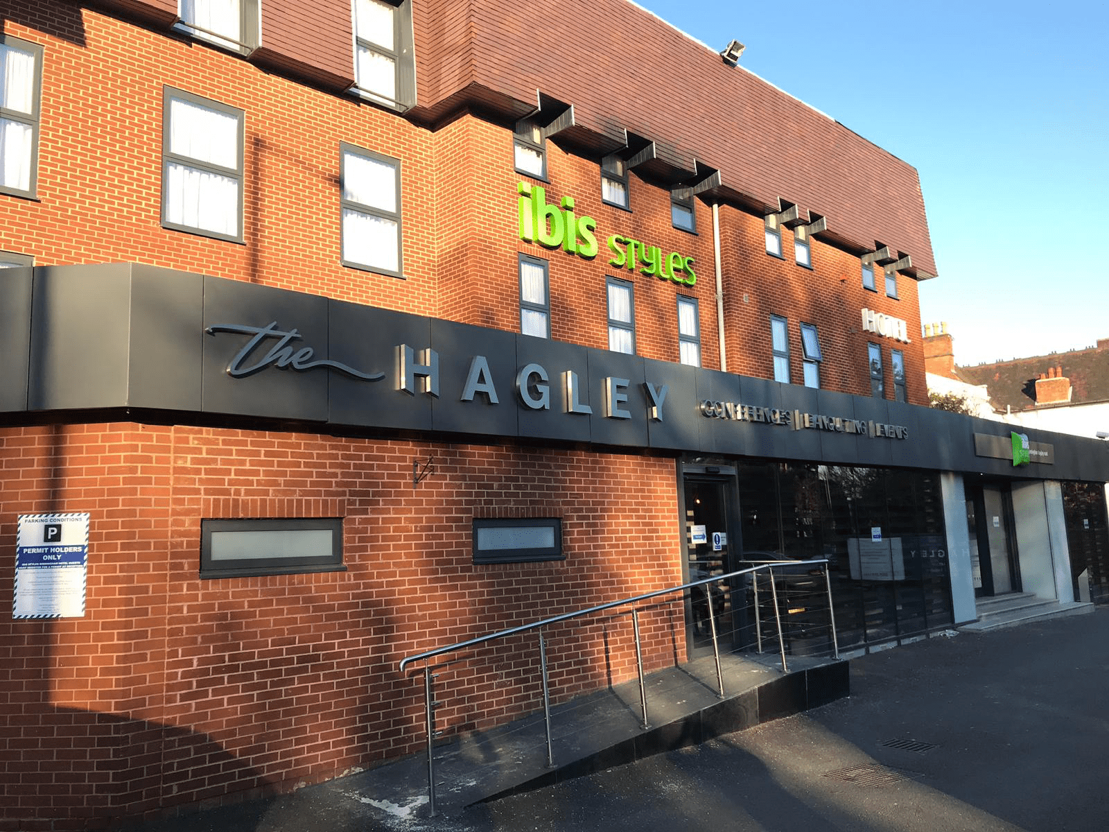 The Hagley at the ibis Styles Hotel